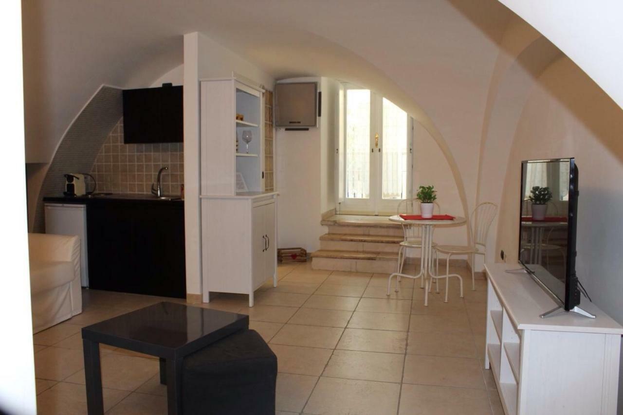 Villari 60 Bari Esterno foto